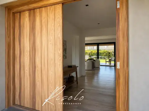 Casa Monoambiente con 4 baños