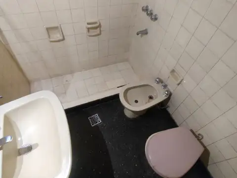 Depto Tipo Casa en Venta 60 años