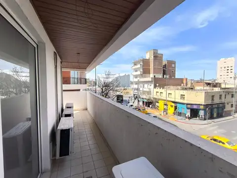 ALQUILER OFICINA 400m2 CENTRO APTO USO MEDICO OBRA SOCIAL