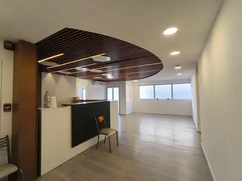 PISO COMPLETO PARA CENTRO MEDICO KINESICO AV EMILIO OLMOS