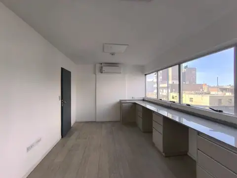 OFICINAS EN ALQUILER 400m2 CENTRO APTO OFICINAS MEDICAS