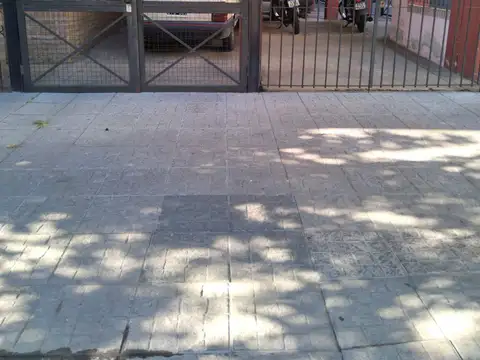 Cochera doble en Barrio de Saavedra  U$S 23.000,-