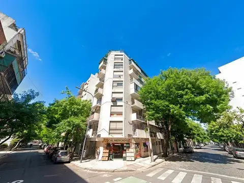 Importante Local Comercial de 111m² con Doble Acceso en Zona Céntrica de Almagro