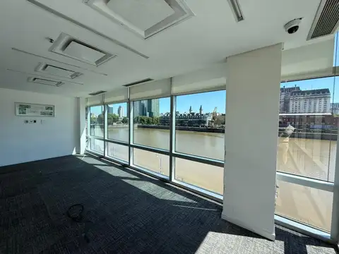 Oficina Monoambiente con 8 baños