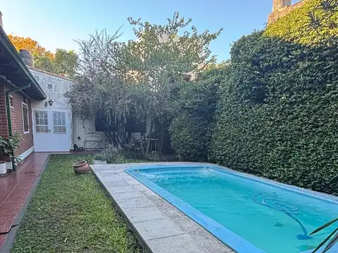 San Nicolás 2380 - Casa de 3 dormitorios con pileta en Barrio Bella vista