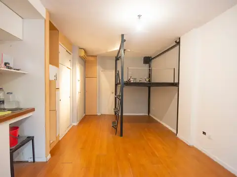 Venta Monoambiente al frente en Las Cañitas