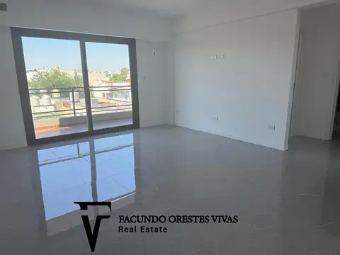 VENTA - DEPARTAMENTO - TRES AMBIENTES - BALCÓN -BAULERA - CATEGORÍA - MATADEROS