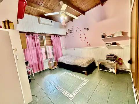 Depto Tipo Casa en Venta con 1 cocheras
