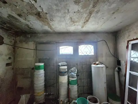 Casa 5 ambientes con 1 baño