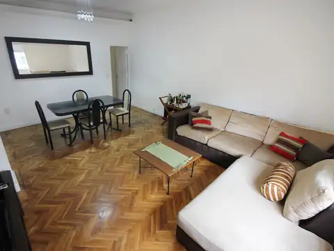 Casa en Venta en Flores, USD 299.000