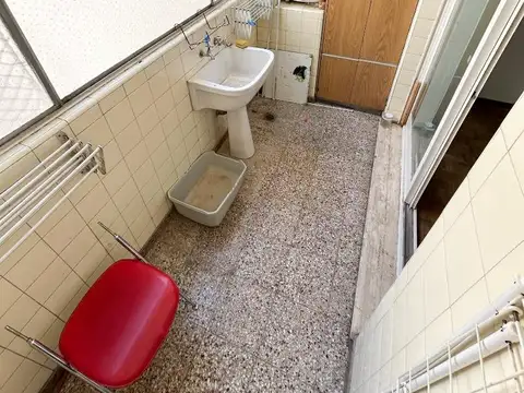 Hermoso depto con cochera frente a plaza misericordia 