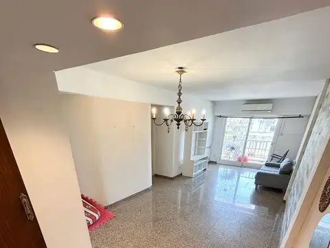 Hermoso depto con cochera frente a plaza misericordia 