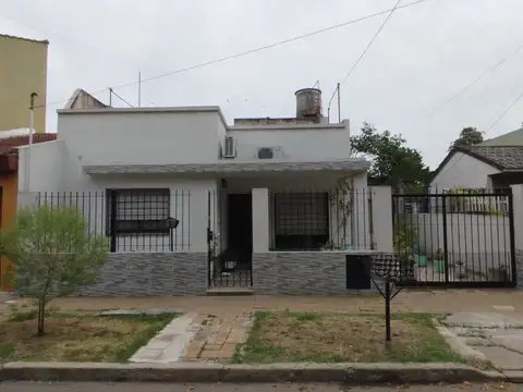 Casa americana en la mejor zona de Morón Norte - Apto crédito