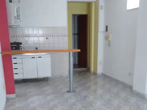 MONOAMBIENTE APTO PROFESIONAL RAMOS SUR CENTRICO