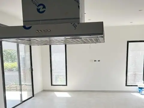 Casa  en Alquiler en Santa Lucia, Pilar del Este, Pilar