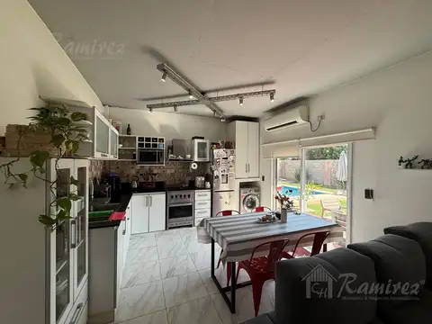 Casa 3 ambientes con 2 baños