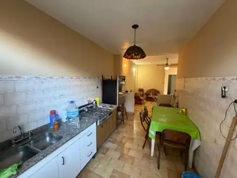 Depto Tipo Casa en Venta de 6 ambientes