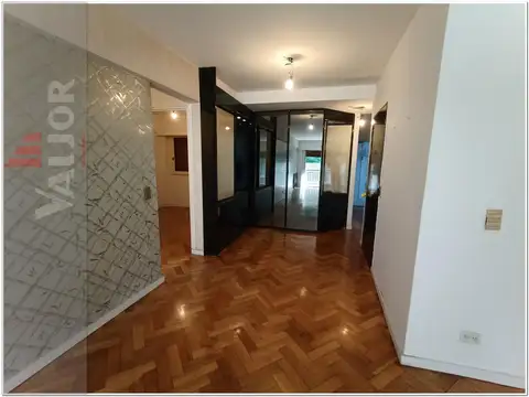 Departamento 4 ambientes con 3 baños