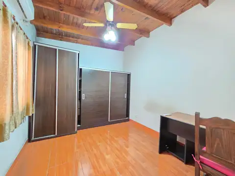 Depto Tipo Casa en Alquiler en Lanus Oeste, $ 830.000