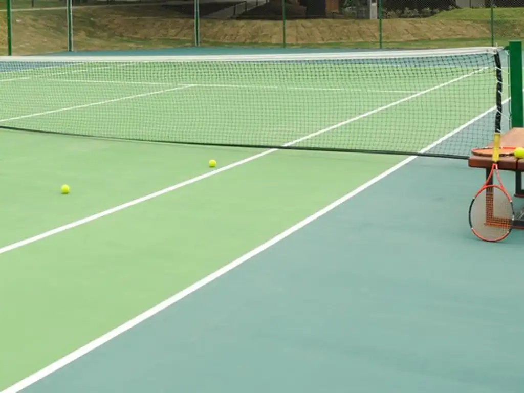 Actividades deportivas futbol, tenis en Arboris Las Lomas