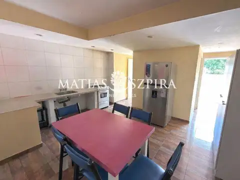 Depto Tipo Casa en Venta de 5 ambientes