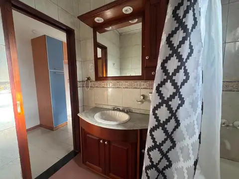 Depto Tipo Casa en Venta con 1 cocheras