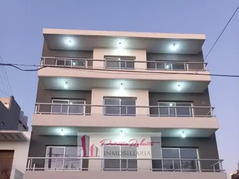 Donovan 1200, Piso PB