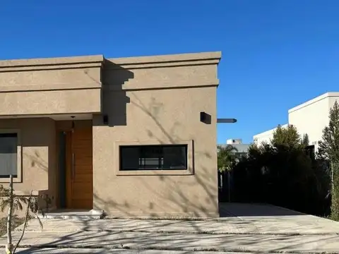 Santa Elena 100