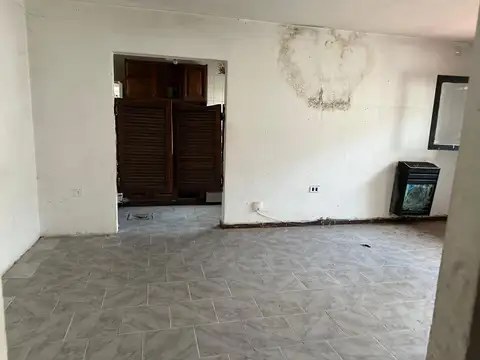 Depto Tipo Casa 2 ambientes con 1 baño