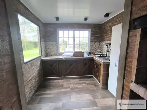 Casa 2 ambientes con 1 baño