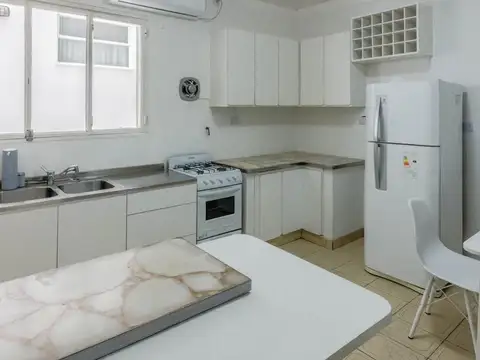 Depto Tipo Casa 4 ambientes con 2 baños