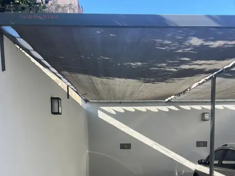 Cochera en venta - zona munro - a 2 cuadras del centro comercial.