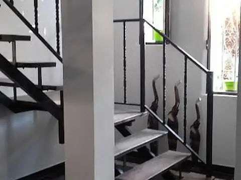 Casa en Venta en Los Polvorines, USD 230.000