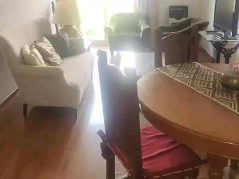Venta 3 AMBIENTES Balcón  C/FRENTE COCHERA FIJA  Excelente estado