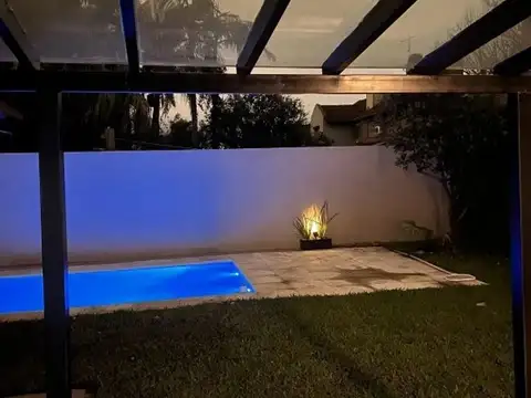 Casa en Alquiler de 4 dormitorios