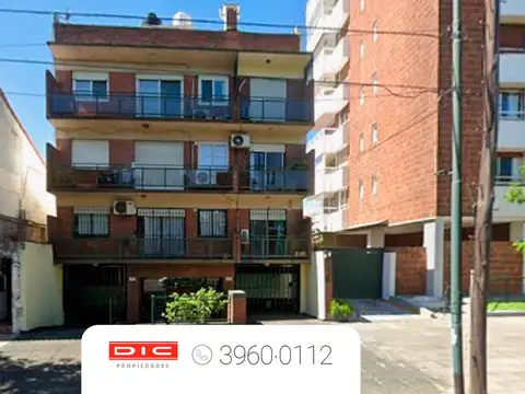 Av. Santa Fe 500 - Actualmente con Renta -Amplia Porton Automatico