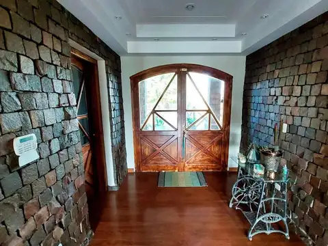 Casa en Venta en Santa Teresita, USD 430.000