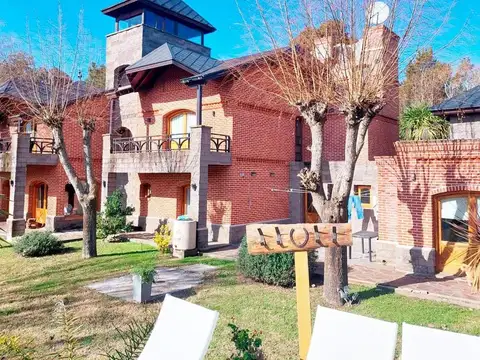 Chacra con importante chalet  -  ubicado en Ruta 11 Km 323