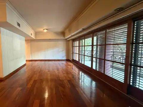 VENTA Piso de 3 Dorm. y Escritorio o 4to Dorm. Dependencia + 2 Cocheras Fijas. Caballito