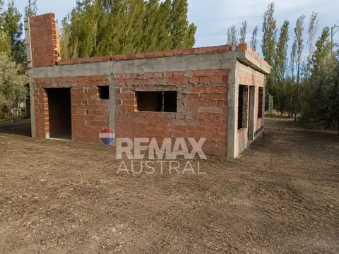 CASA A TERMINAR CON LOTE DE 557 MTS2