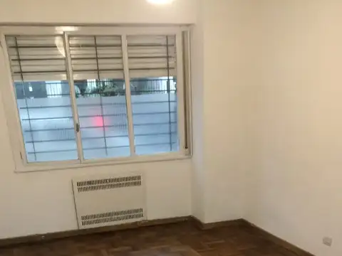 MUY BUEN Depto 3 amb con Patio en Belgrano