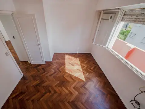 Depto Tipo Casa en Venta 46 años