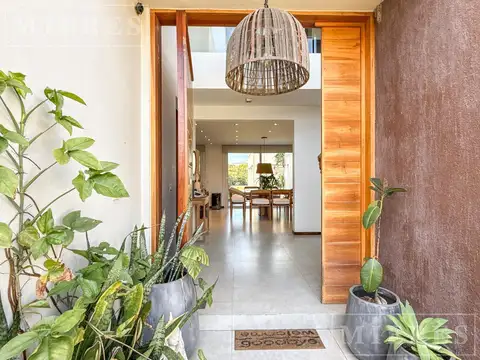 Casa en venta en Santa Maria de los Olivos, Guayaquil 2075