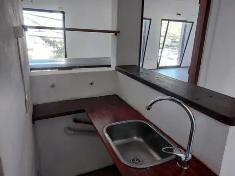 Departamento en Alquiler en Vicente Lopez Vias / Maipu, $ 620.000