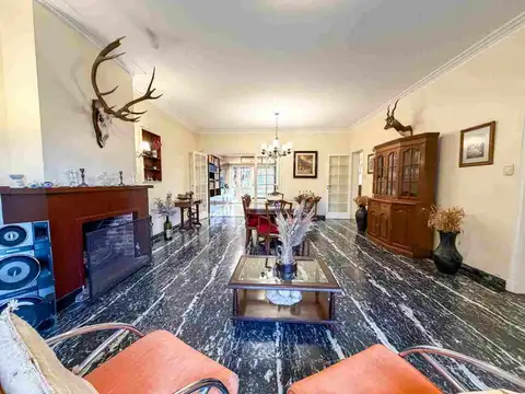 Casa en Venta en Adrogue, USD 489.990