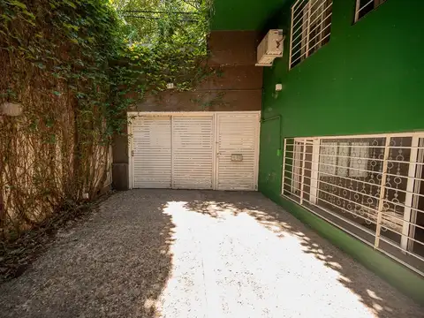 Casa 6 ambientes con 1 baño