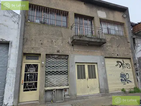 ALQUILER - Local de 180 m2 en una planta en Boulogne, a una cuadra de Av. Ader y de Avelino Rolón.