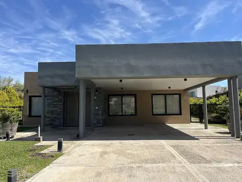 Ayres Plaza - Casa en venta en una Planta
