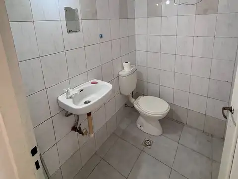 Local en Alquiler en Villa Nueva de Guaymallen, $ 450.000