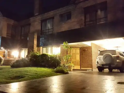 Casa en Venta de 5 dormitorios